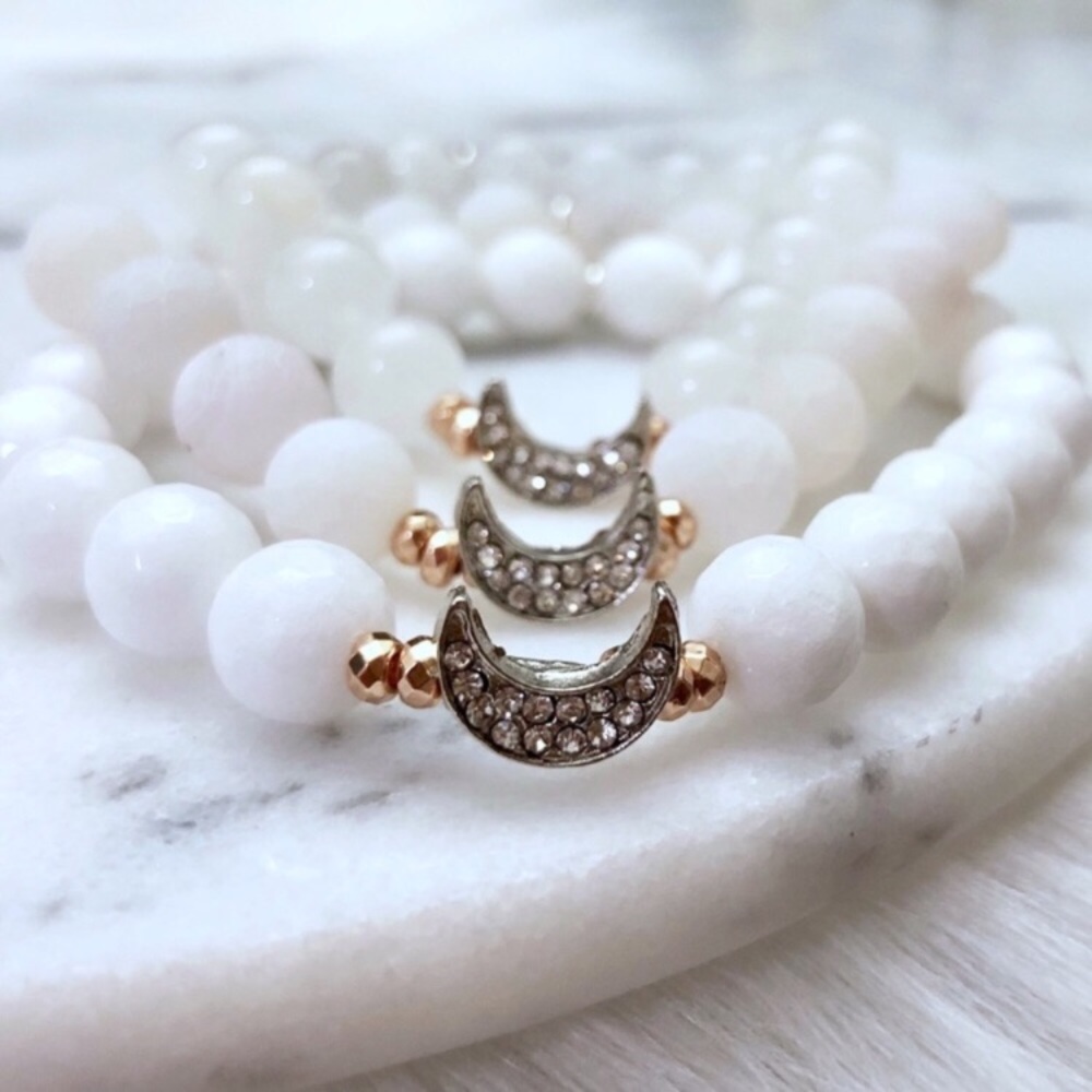 🎉4XHP🎉 Natural White Matted Frosted Agate Bracelet - Picture 6 of 7